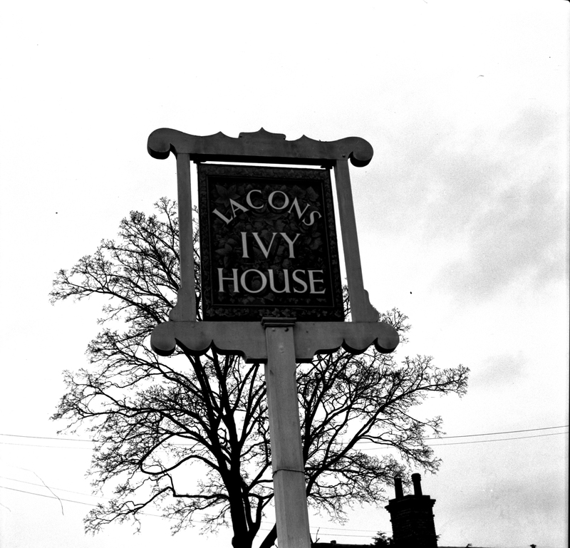 PUB SCENES0011.jpg PUB SCENES0011.jpg